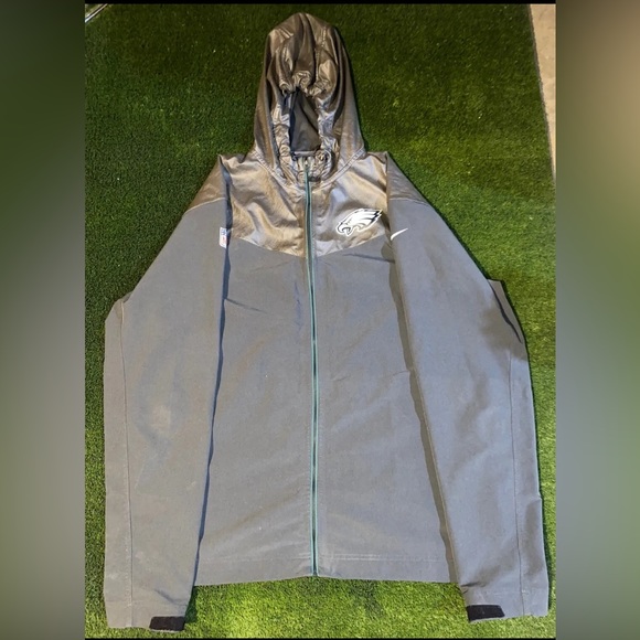 Philadelphia Eagles Gear Lot of Clothing - Picture 8 of 11